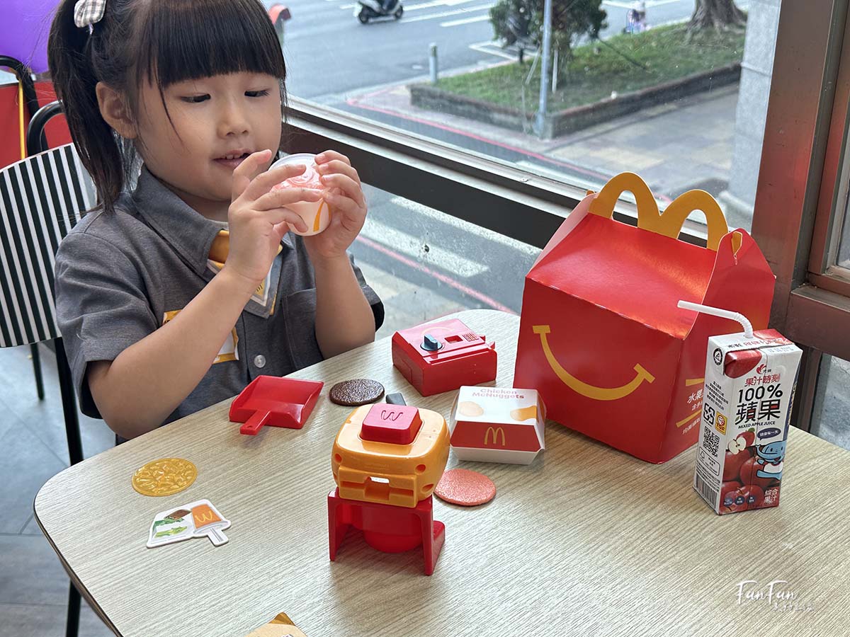 小麥麥體驗營2025年更新|一日麥當勞小小店長體驗全記錄 - 第32張圖 小麥麥體驗營2025年更新|一日麥當勞小小店長體驗全記錄