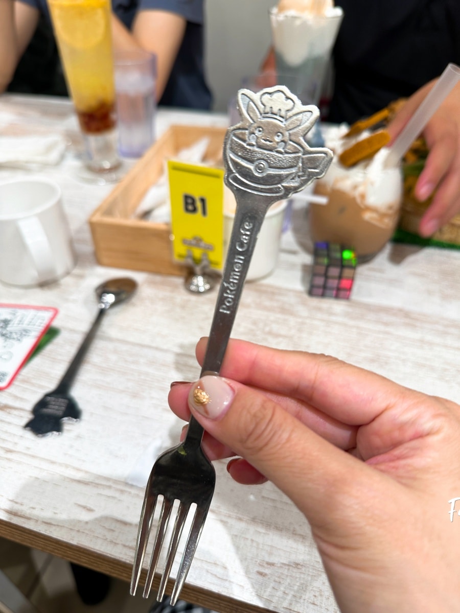 大阪寶可夢咖啡廳Pokemon Cafe預約攻略!意外的餐點好吃,還有皮卡丘主廚現身!非常值得一去的寶可夢主題餐廳 - 第33張圖 大阪寶可夢咖啡廳Pokemon Cafe預約攻略!意外的餐點好吃,還有皮卡丘主廚現身!非常值得一去的寶可夢主題餐廳