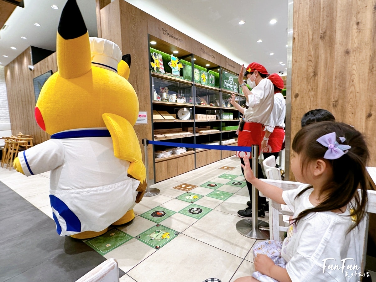 大阪寶可夢咖啡廳Pokemon Cafe預約攻略!意外的餐點好吃,還有皮卡丘主廚現身!非常值得一去的寶可夢主題餐廳 - 第38張圖 大阪寶可夢咖啡廳Pokemon Cafe預約攻略!意外的餐點好吃,還有皮卡丘主廚現身!非常值得一去的寶可夢主題餐廳