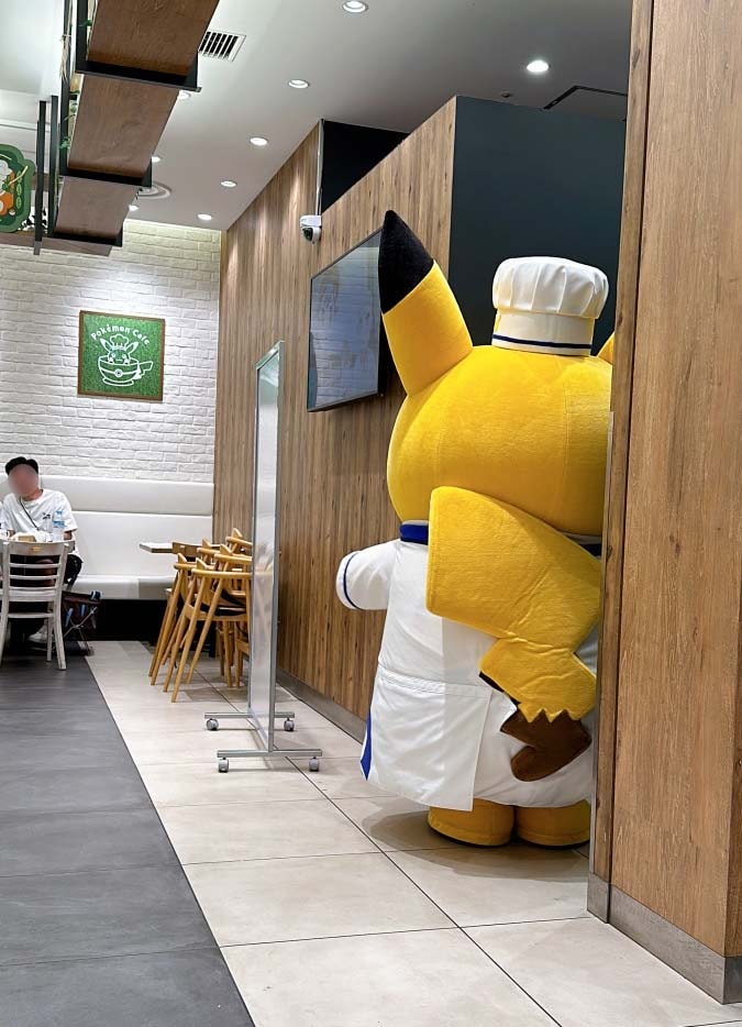 大阪寶可夢咖啡廳Pokemon Cafe預約攻略!意外的餐點好吃,還有皮卡丘主廚現身!非常值得一去的寶可夢主題餐廳 - 第39張圖 大阪寶可夢咖啡廳Pokemon Cafe預約攻略!意外的餐點好吃,還有皮卡丘主廚現身!非常值得一去的寶可夢主題餐廳