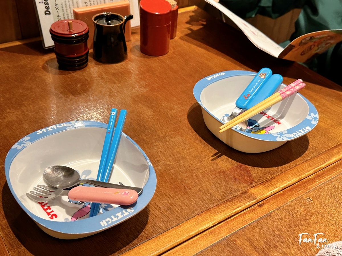 心齋橋美食｜吉次牛舌炭火燒，有中文菜單還有兒童餐具，親子超友善！牛たん炭火焼