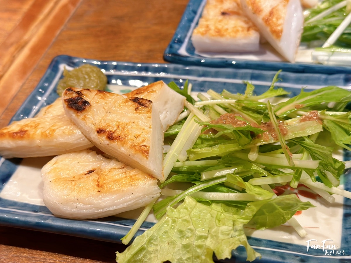 心齋橋美食｜吉次牛舌炭火燒，有中文菜單還有兒童餐具，親子超友善！牛たん炭火焼