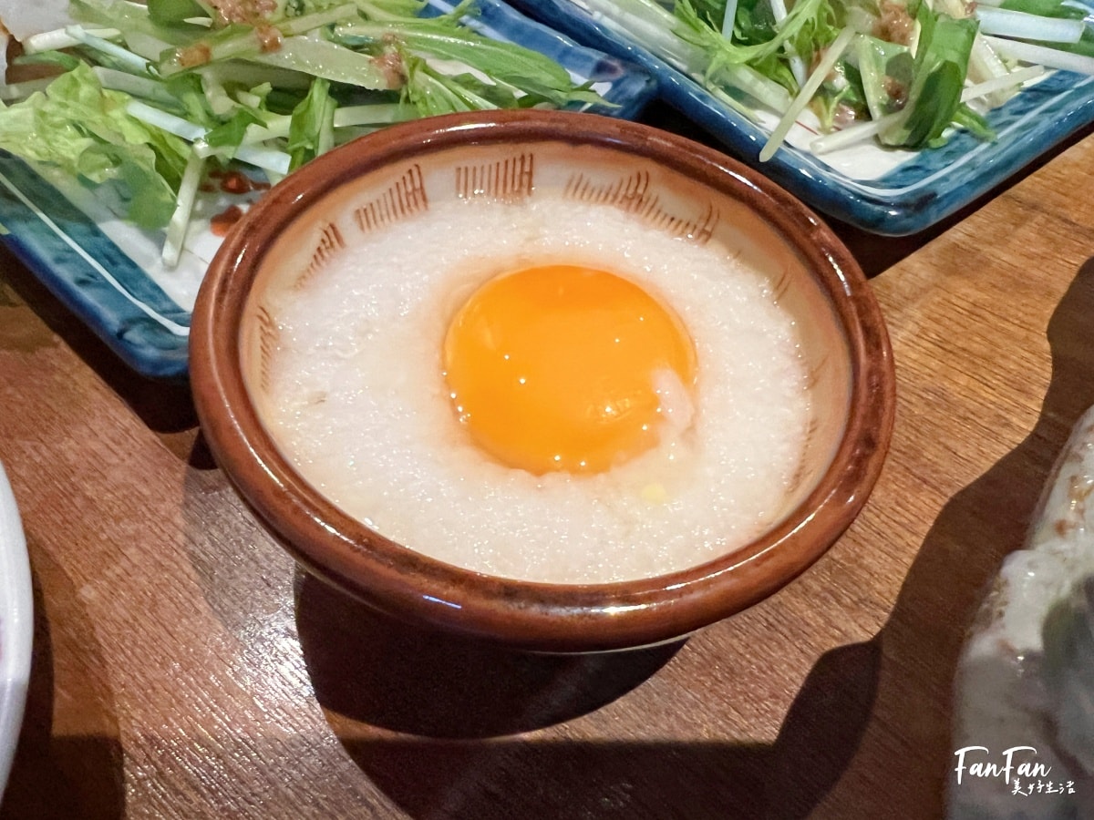 心齋橋美食｜吉次牛舌炭火燒，有中文菜單還有兒童餐具，親子超友善！牛たん炭火焼