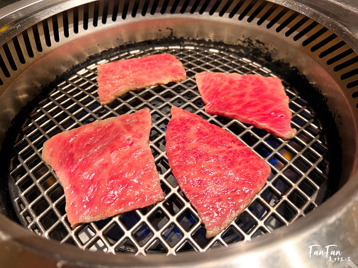 神戶牛燒肉石田屋｜去神戶當然要吃神戶牛肉！頂級A5和牛套餐太好吃｜炭焼肉 石田屋。Hanare