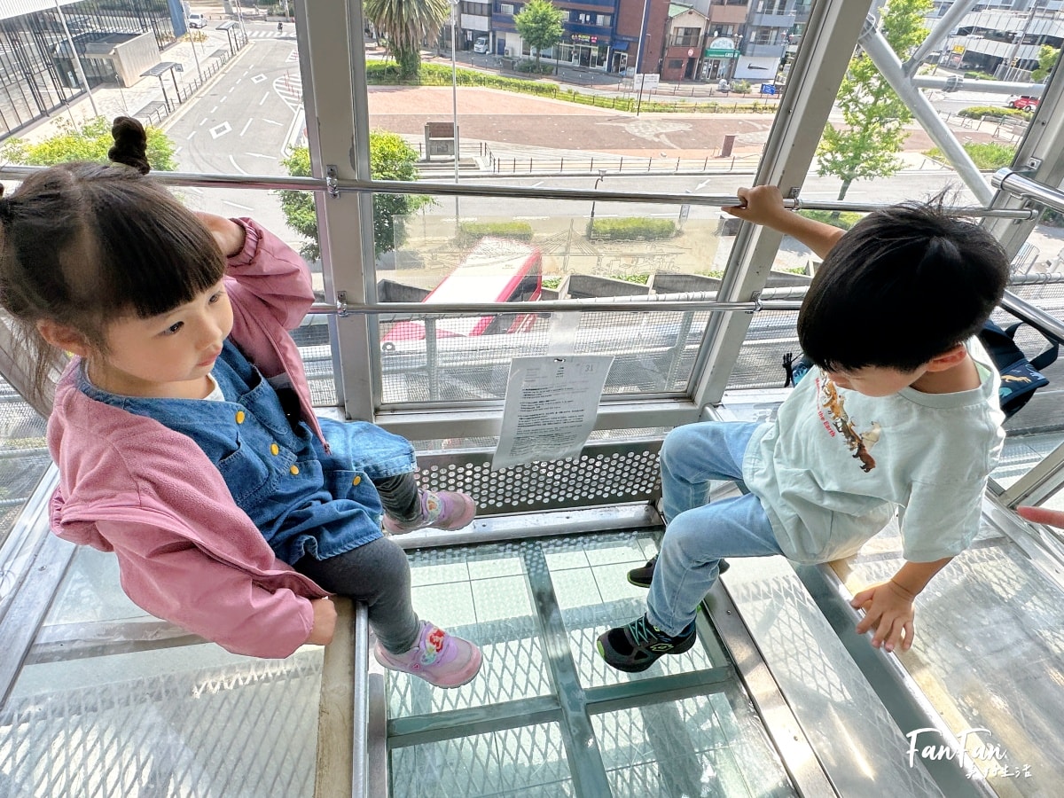 天保山摩天輪|欣賞大阪港美景還能看到大阪環球影城,持大阪周遊卡搭乘免費 - 第12張圖 天保山摩天輪|欣賞大阪港美景還能看到大阪環球影城,持大阪周遊卡搭乘免費