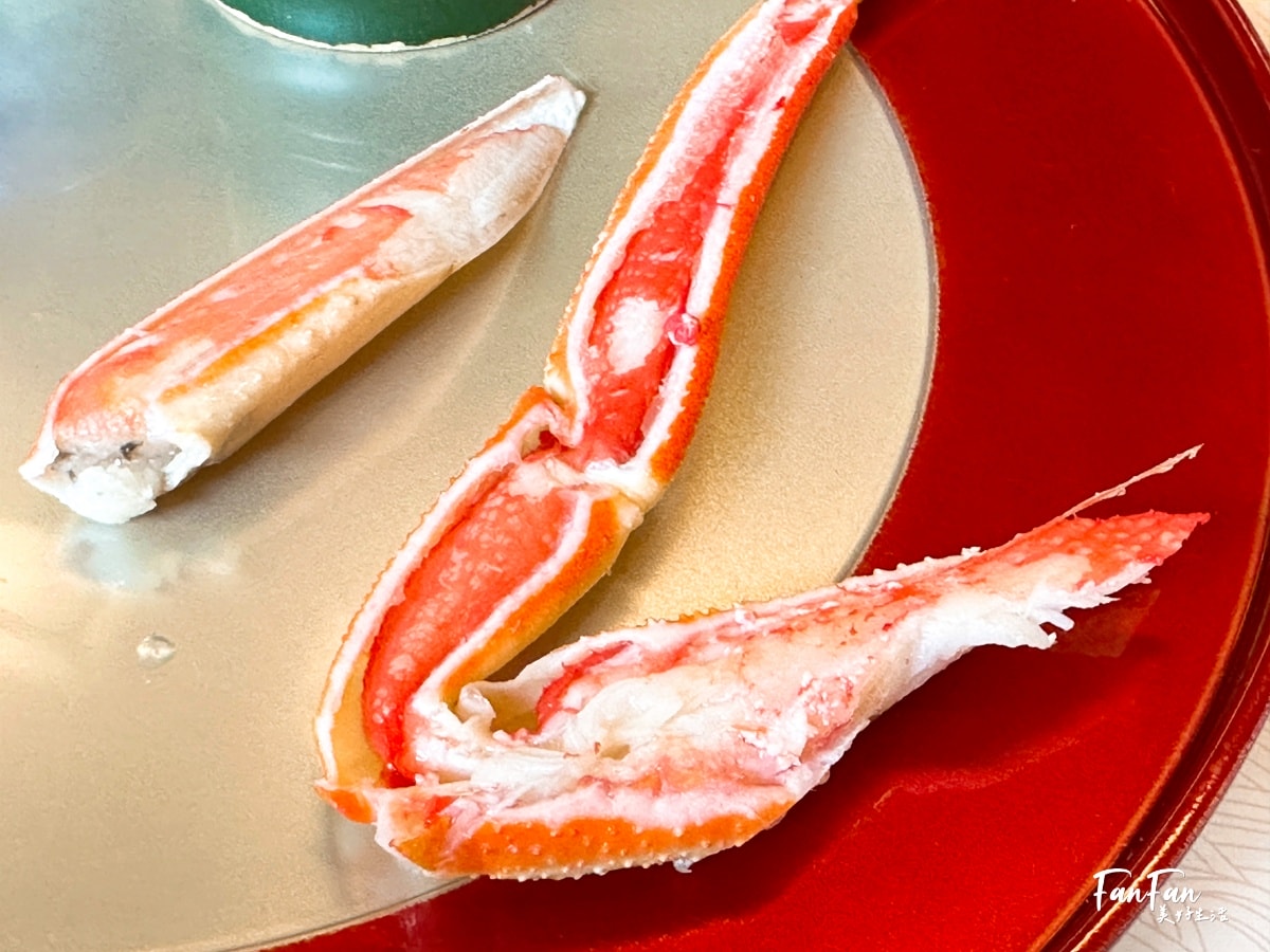 大阪美食道頓堀必吃！蟹道樂かに道樂：超豪華螃蟹料理，超鮮甜螃蟹火鍋、螃蟹生魚片、烤螃蟹！