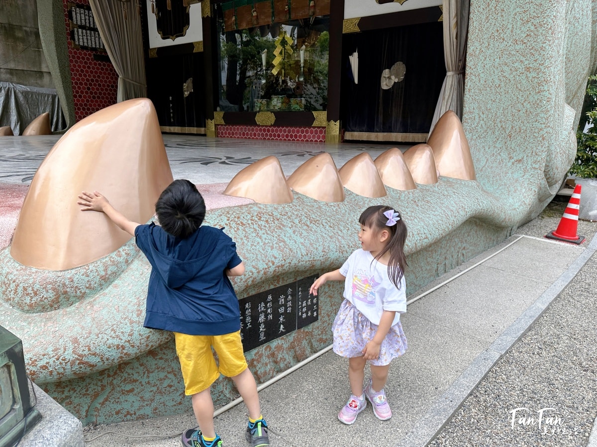 難波八阪神社參拜|來買可愛書包御守、消災祈福、參拜超有特色獅子神殿|大阪人氣景點 - 第5張圖 難波八阪神社參拜|來買可愛書包御守、消災祈福、參拜超有特色獅子神殿|大阪人氣景點