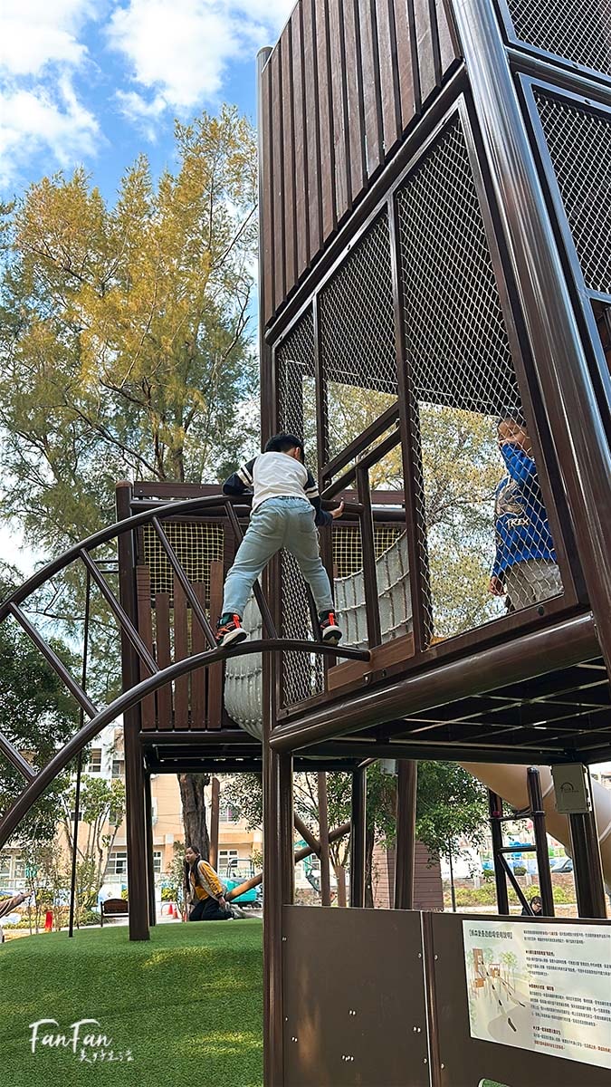 后里森林公園搖籃遊戲場|被樹林包圍好愜意不怕曬!還有林間吊床太愜意啦! - 第9張圖 后里森林公園搖籃遊戲場|被樹林包圍好愜意不怕曬!還有林間吊床太愜意啦!
