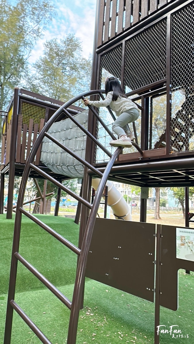 后里森林公園搖籃遊戲場|被樹林包圍好愜意不怕曬!還有林間吊床太愜意啦! - 第8張圖 后里森林公園搖籃遊戲場|被樹林包圍好愜意不怕曬!還有林間吊床太愜意啦!