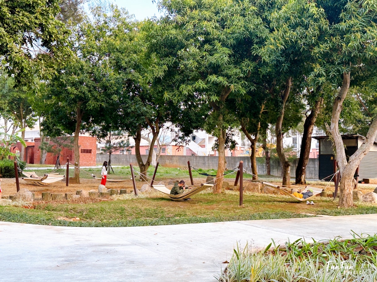 后里森林公園搖籃遊戲場|被樹林包圍好愜意不怕曬!還有林間吊床太愜意啦! - 第19張圖 后里森林公園搖籃遊戲場|被樹林包圍好愜意不怕曬!還有林間吊床太愜意啦!