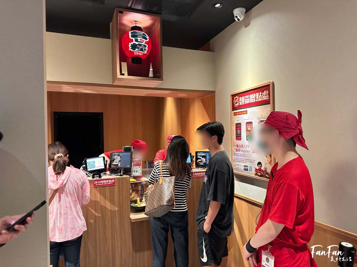 帶小朋友來一蘭拉麵吃免費兒童拉麵!12歲以下兒童每日招待2碗!一蘭拉麵台北本店食記 - 第10張圖 帶小朋友來一蘭拉麵吃免費兒童拉麵!12歲以下兒童每日招待2碗!一蘭拉麵台北本店食記