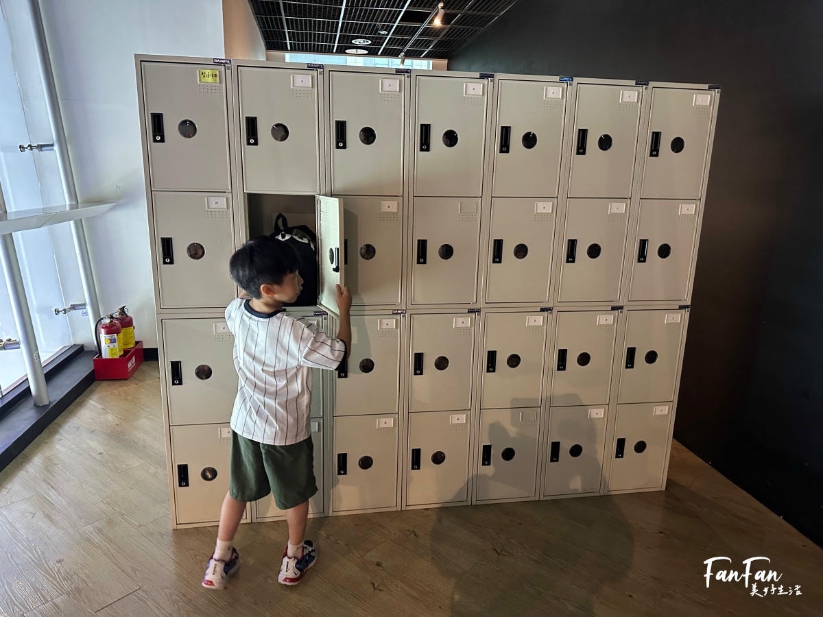 板橋免費親子景點!電幻1號所,結合能源與健身的多元互動設施,還能玩VR虛擬實境!TAIPOWE R D/S ONE - 第9張圖 板橋免費親子景點!電幻1號所,結合能源與健身的多元互動設施,還能玩VR虛擬實境!TAIPOWE R D/S ONE
