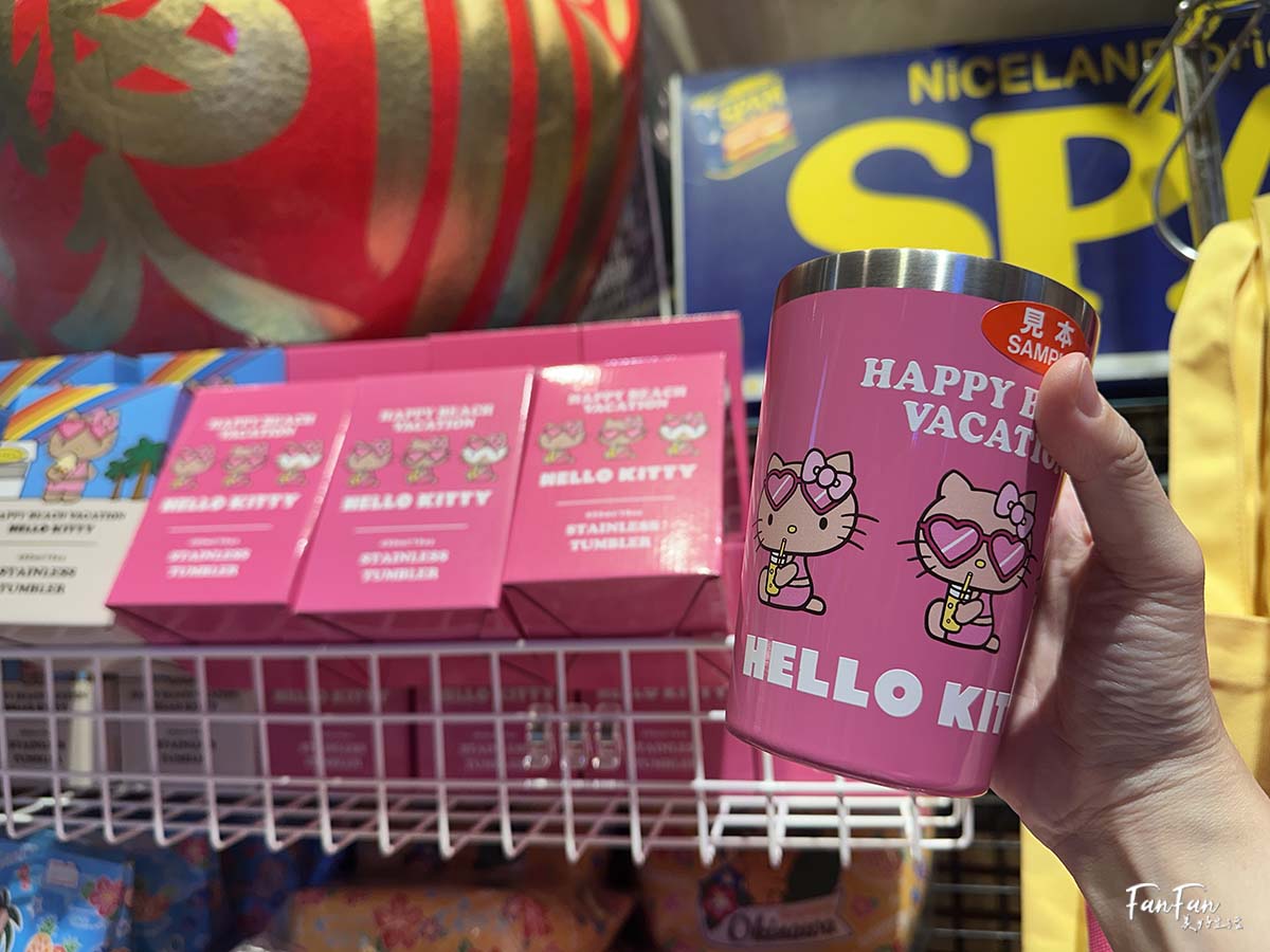 沖繩限定：曬黑Hello Kitty、曬黑蠟筆小新T恤開箱，曬黑三麗鷗明星系列哪裡買？沖繩必買戰利品！