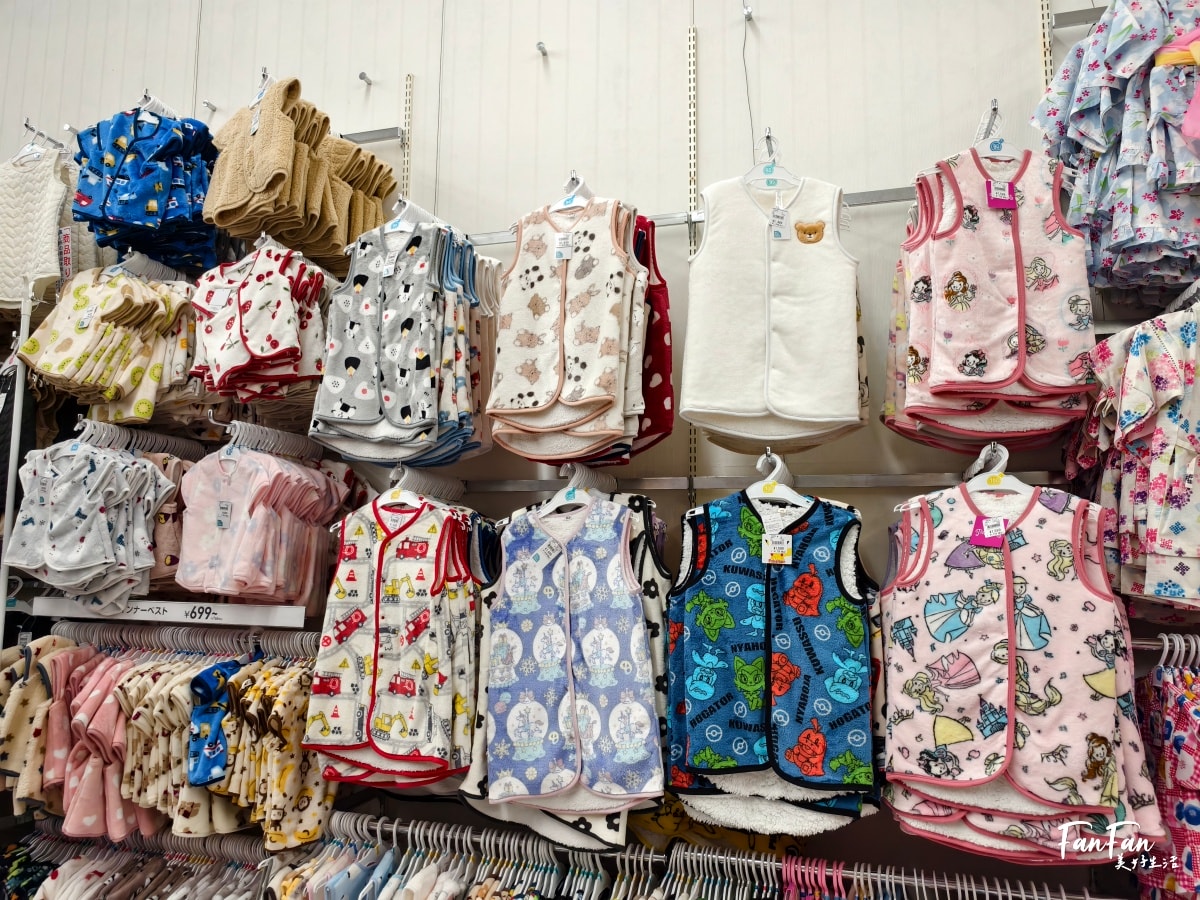 沖繩必逛母嬰用品商店：西松屋！嬰幼兒童裝、鞋襪零食玩具、尿布奶粉水壺餐具、沐浴球超好買，價格親民換季更划算｜西松屋必買推薦！