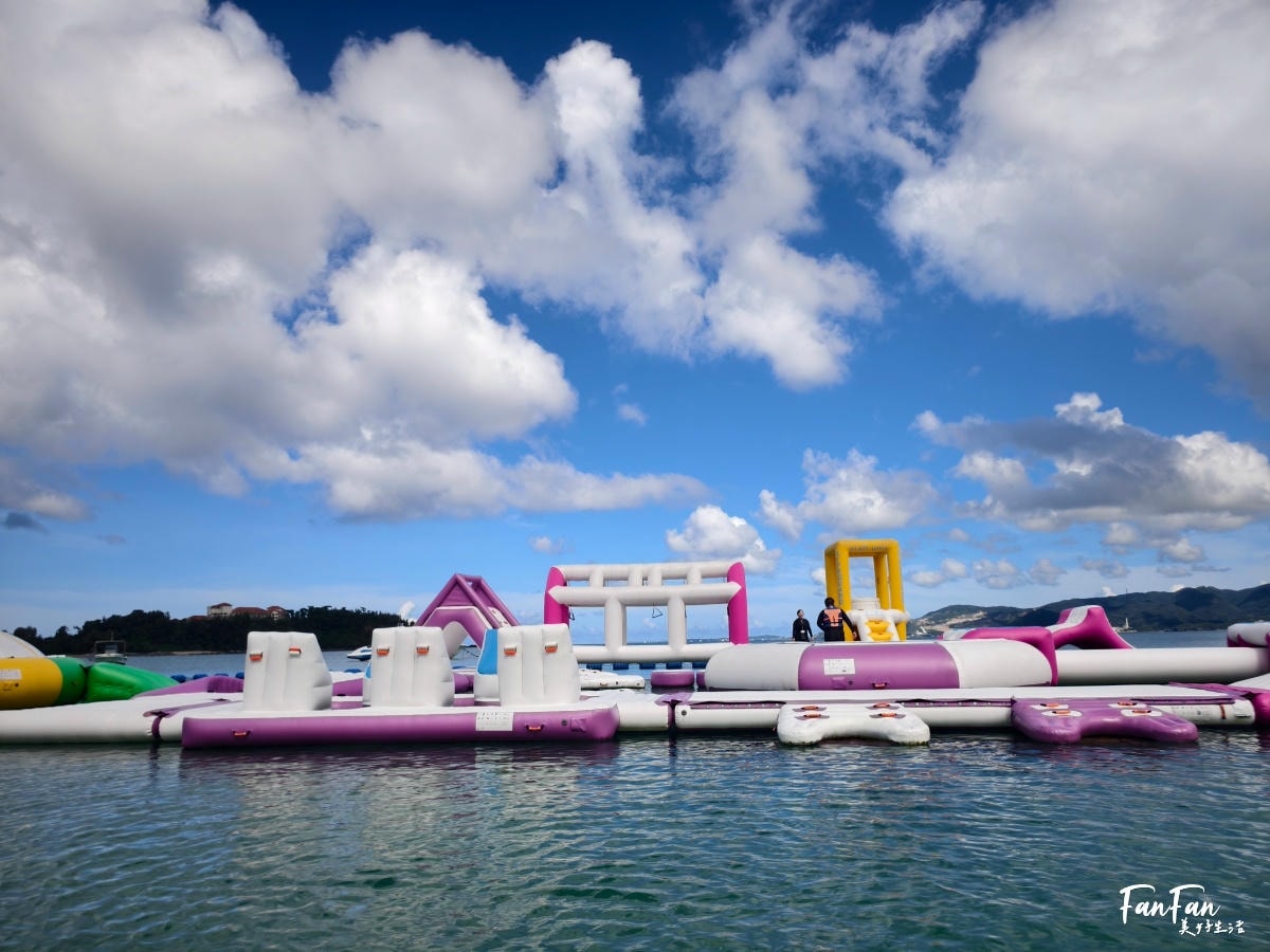 沖繩水上活動推薦：喜瀨海灘Aqua Park水上氣墊樂園！Marine Club Berry水上設施活動