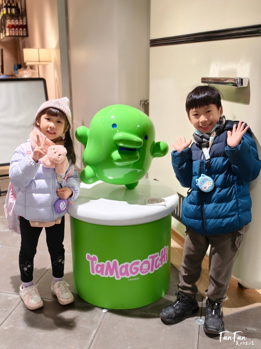 來去Tamagotchi factory原宿體驗概念店!Lab Tama連線交換最新道具、超萌必敗限定款迷你公仔造型瓶!たまごっち ふぁくとり - 第29張圖 來去Tamagotchi factory原宿體驗概念店!Lab Tama連線交換最新道具、超萌必敗限定款迷你公仔造型瓶!たまごっち ふぁくとり
