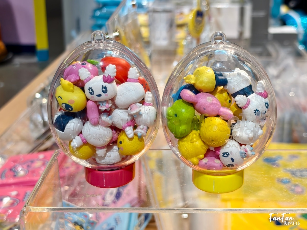 來去Tamagotchi factory原宿體驗概念店!Lab Tama連線交換最新道具、超萌必敗限定款迷你公仔造型瓶!たまごっち ふぁくとり - 第16張圖 來去Tamagotchi factory原宿體驗概念店!Lab Tama連線交換最新道具、超萌必敗限定款迷你公仔造型瓶!たまごっち ふぁくとり