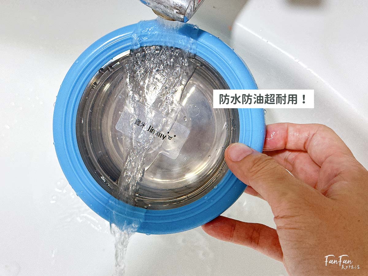 Hanin 扭蛋型熱感應標籤機開箱！可愛復古扭蛋機造型，無需墨水、標籤紙防水防油超耐用，為生活建立秩序感！